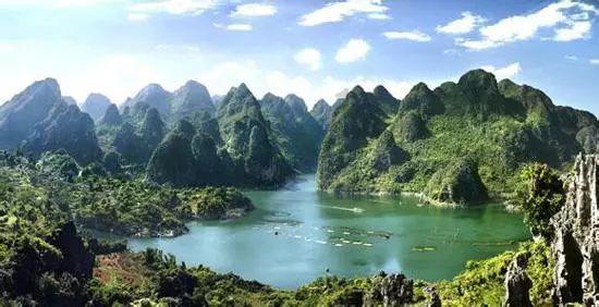 沙漠前行