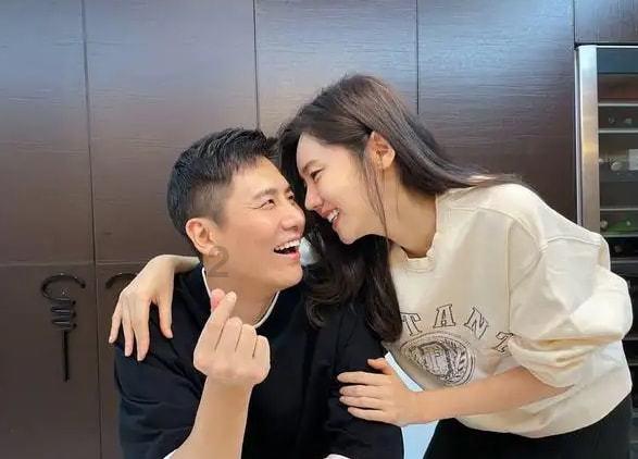 男子用画图软件画图，女孩说就是这个人游戏画面