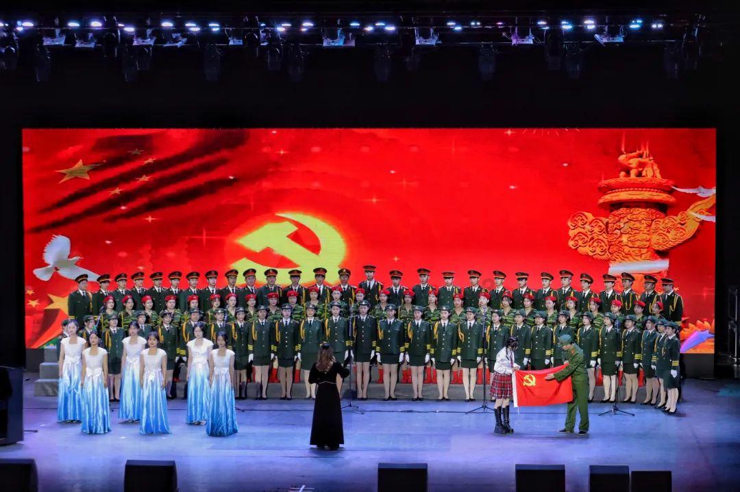 A股火爆大反弹!去年规模业绩双增长的QDII,还能投资吗?这些问题请老铁三思