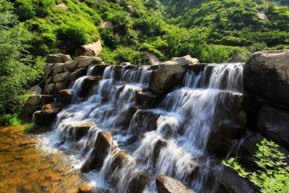 国内有哪些适合中老年人旅游的地方？怎么安排行程比较合适？游戏画面